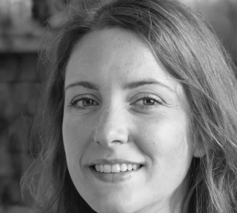 Nuria Estévez, instructora principal de análisis presupuestario